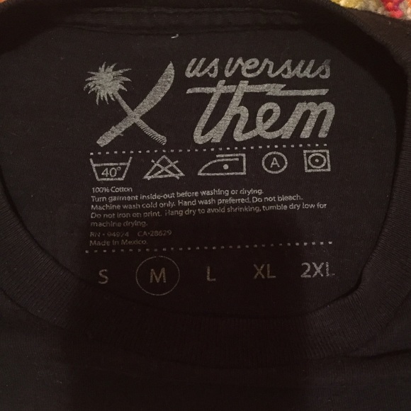 COPY - Black Scale tshirt Sz M. Good condition. - Picture 2 of 3